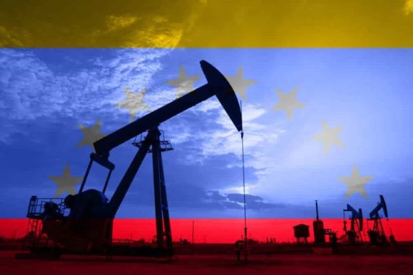 Venezuela aumentará  producción de petroleo